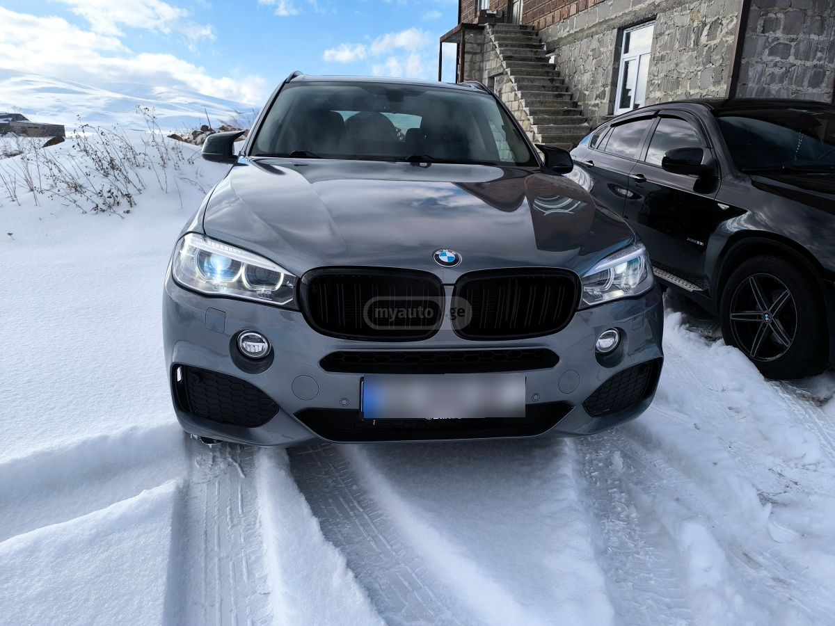 BMW X5 2015 — photo 2