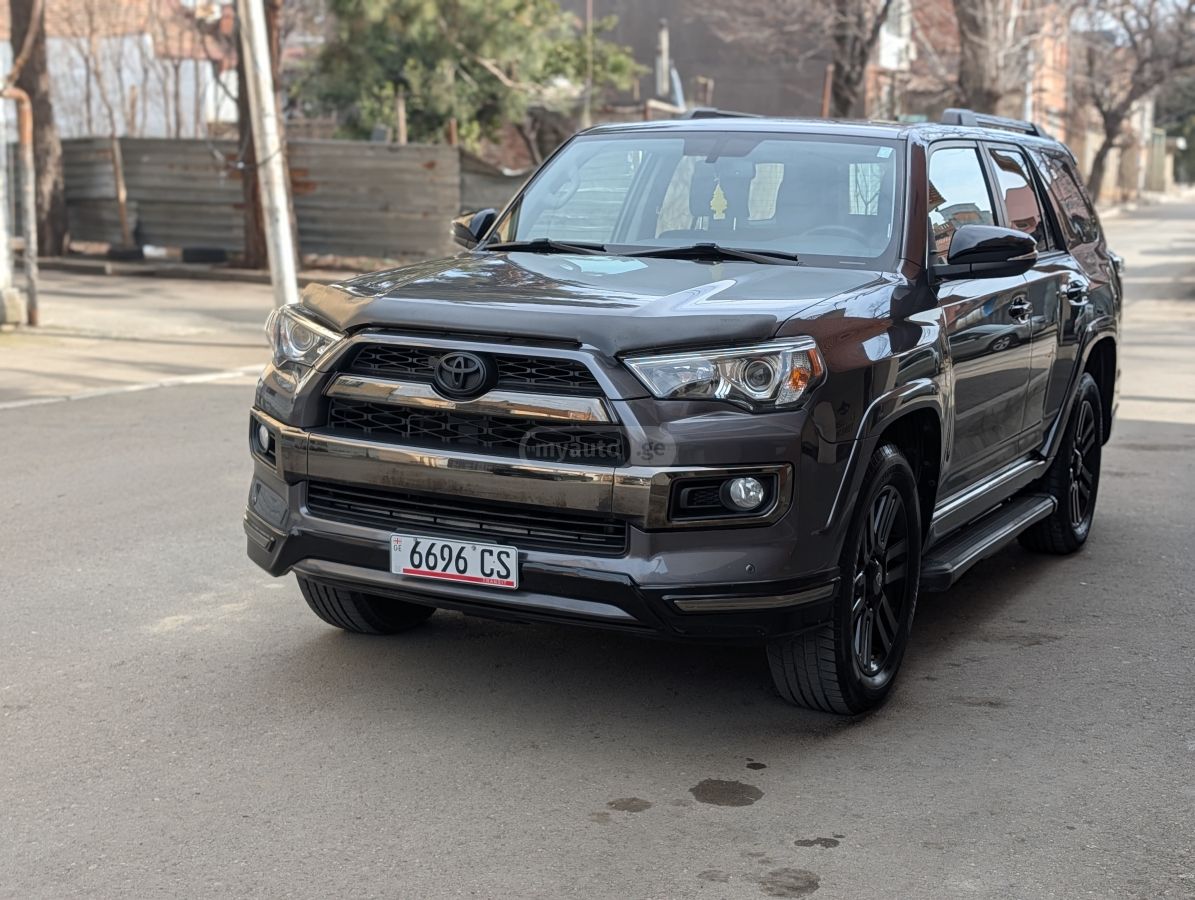 Toyota 4Runner 2019 — photo 2