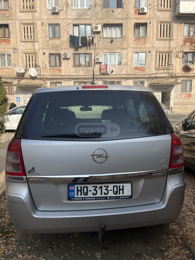 Opel Zafira 2008 — photo 2
