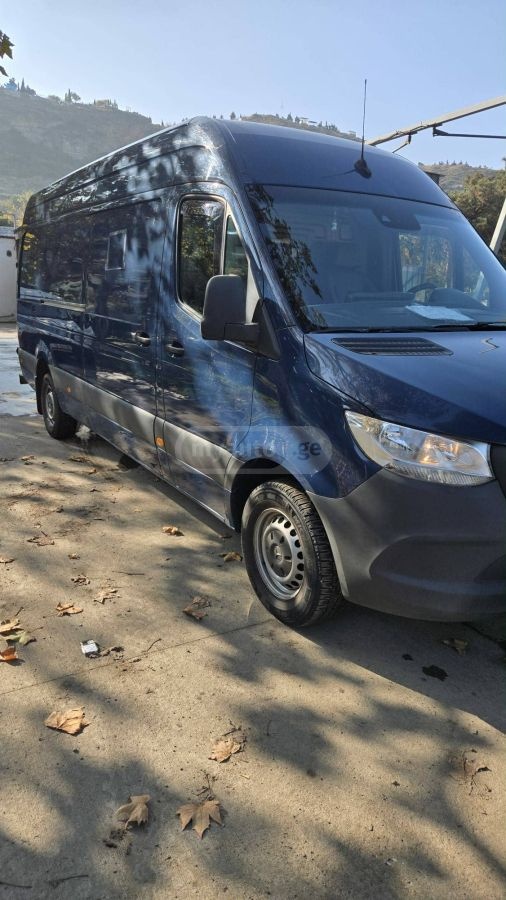 Mercedes-Benz Sprinter 2021 — photo 2