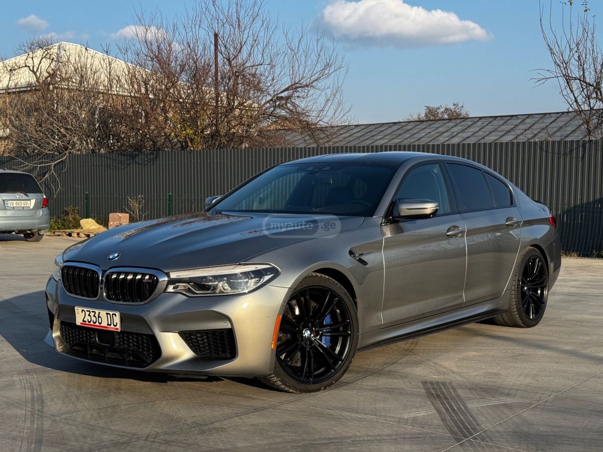 BMW M5
