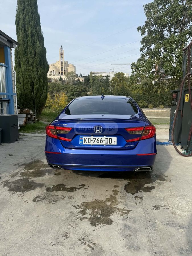 Honda Accord 2020 — photo 2