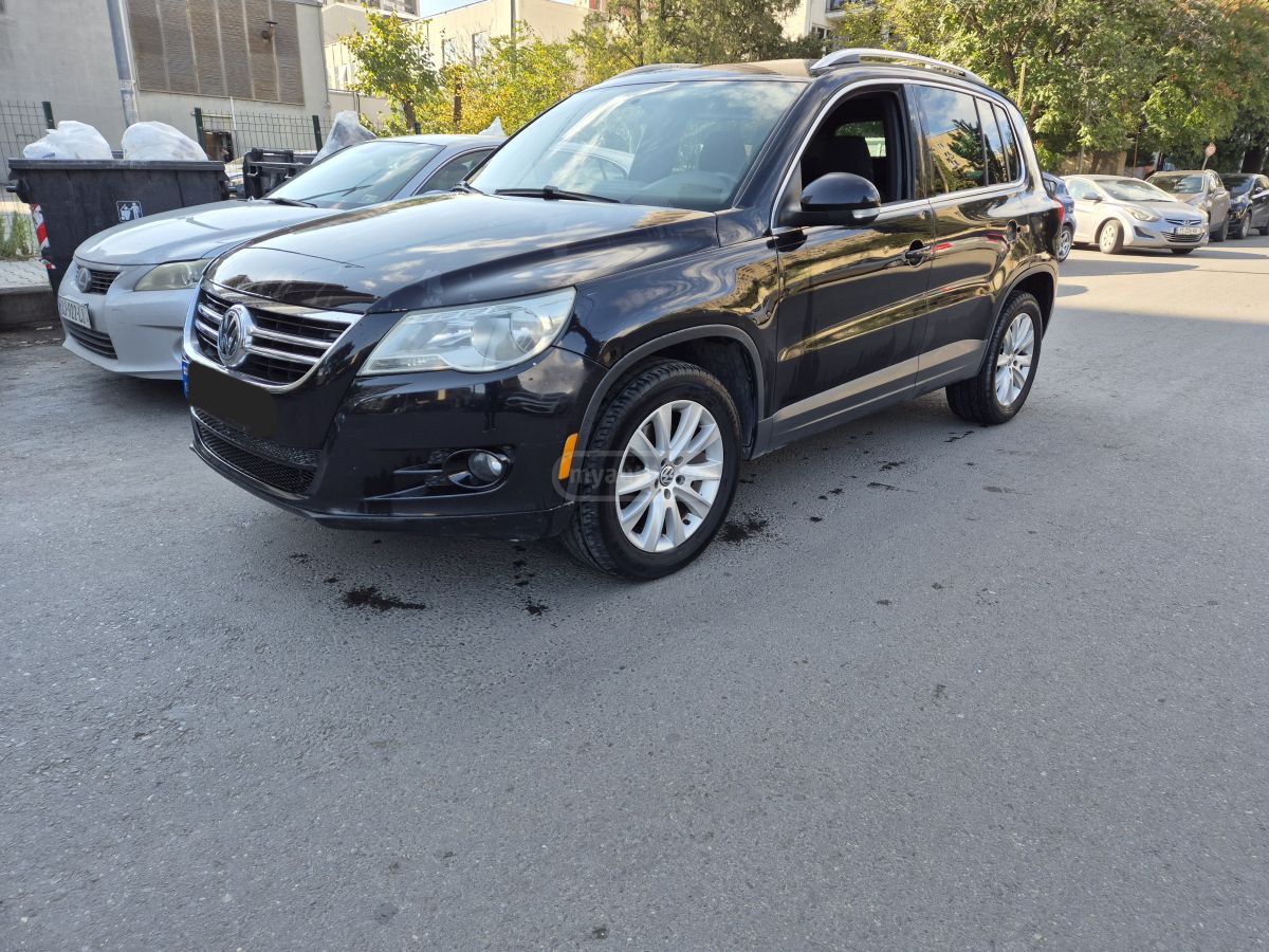 Volkswagen Tiguan 2009 — photo 2