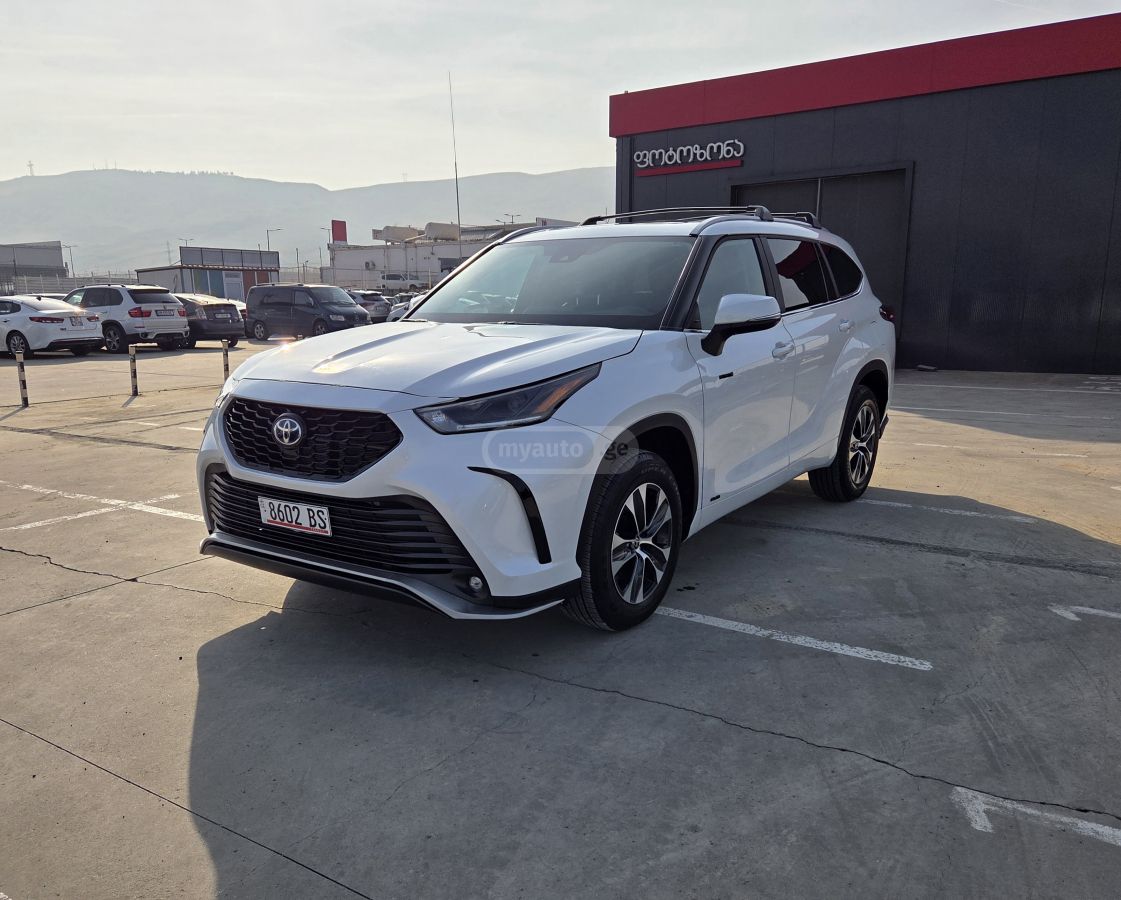 Toyota Highlander 2025 — photo 2