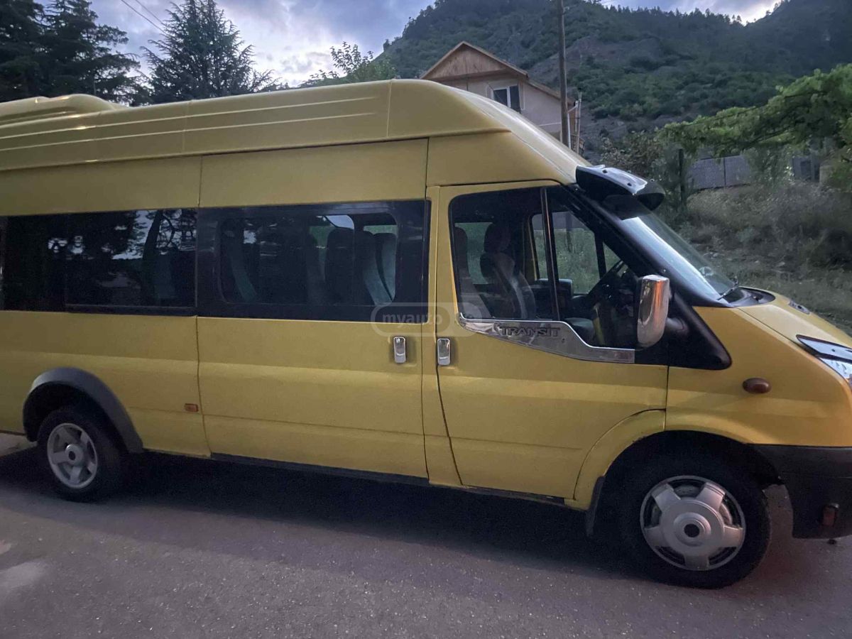 Ford Transit 2011 — photo 2