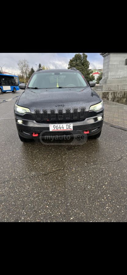 Jeep Cherokee 2019 — photo 2