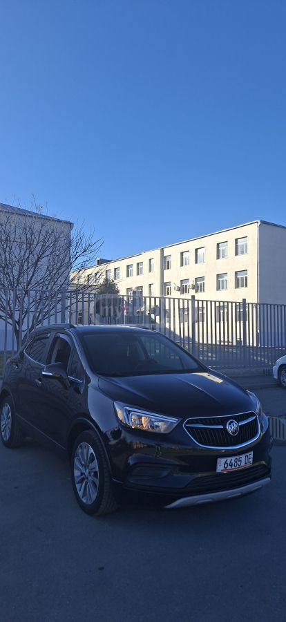 Buick Encore 2018 — photo 2