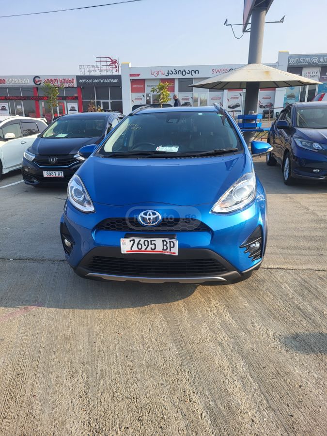 Toyota Aqua 2018 — photo 2