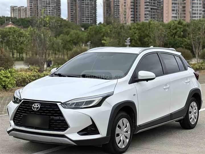 Toyota Yaris 2022 — photo 2