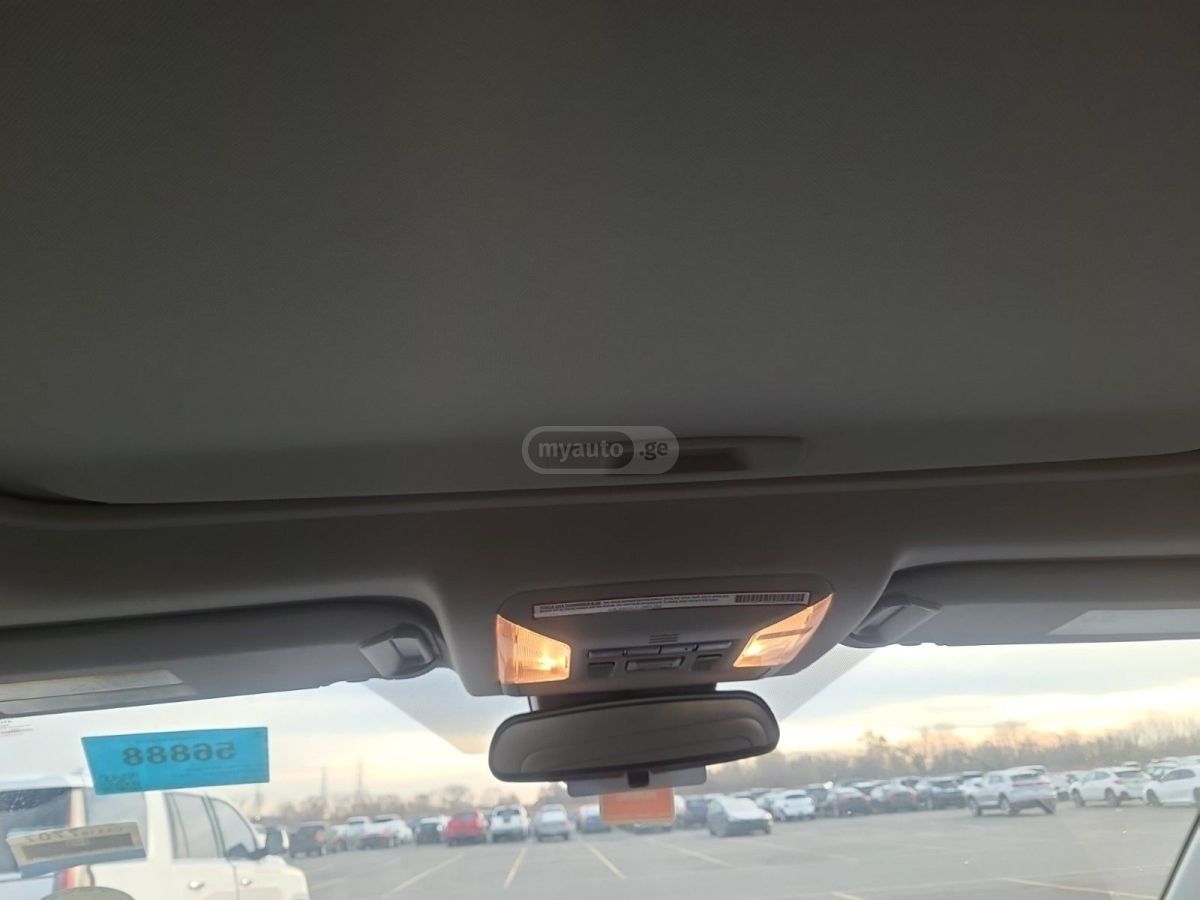 Toyota RAV 4 2021 — photo 2