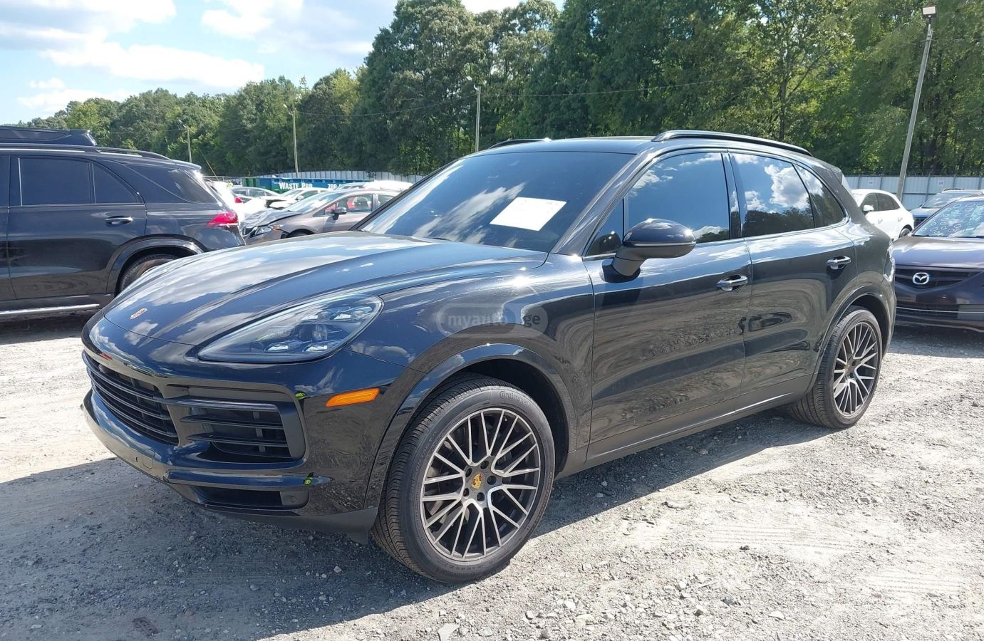 Porsche Cayenne 2022 — photo 2