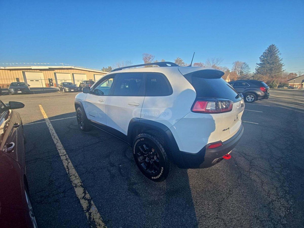 Jeep Cherokee 2020 — photo 2