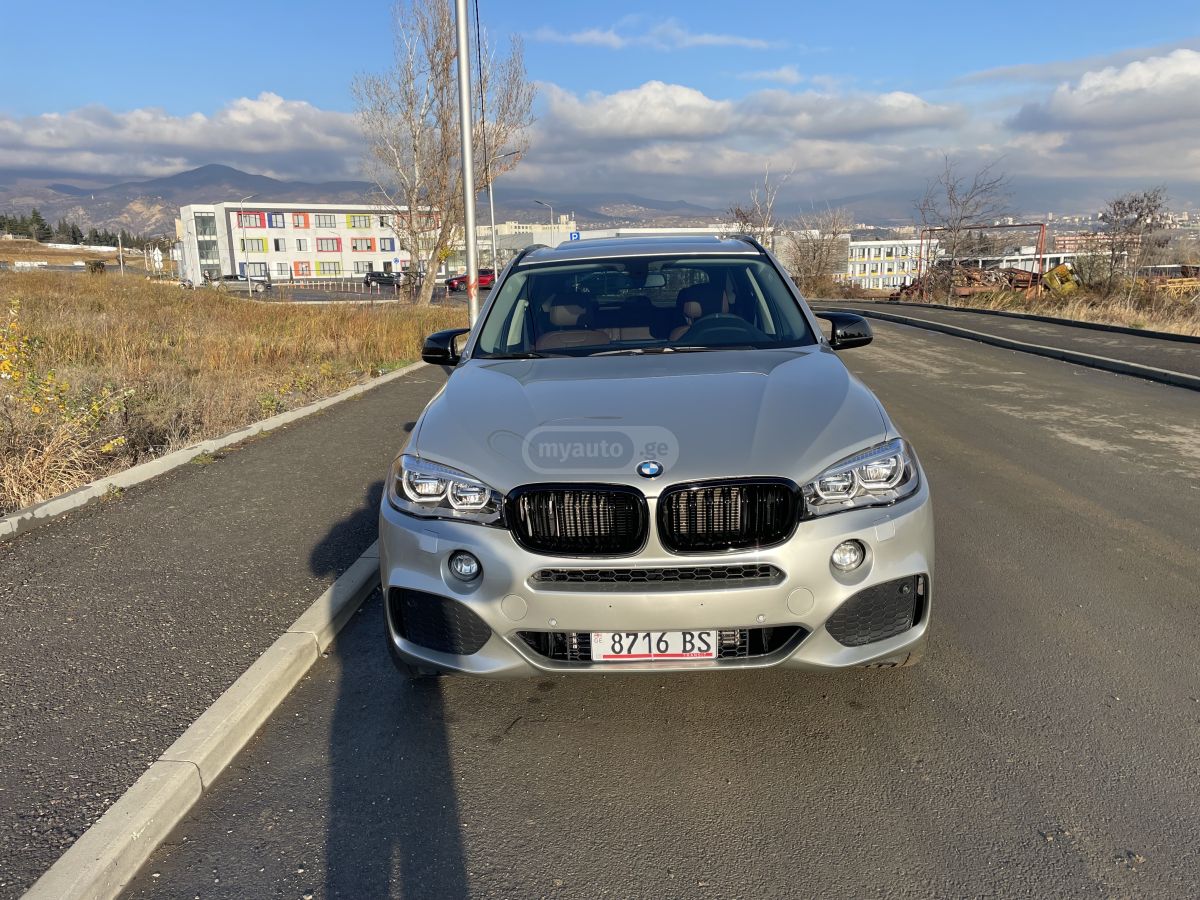 BMW X5 2015 — photo 2