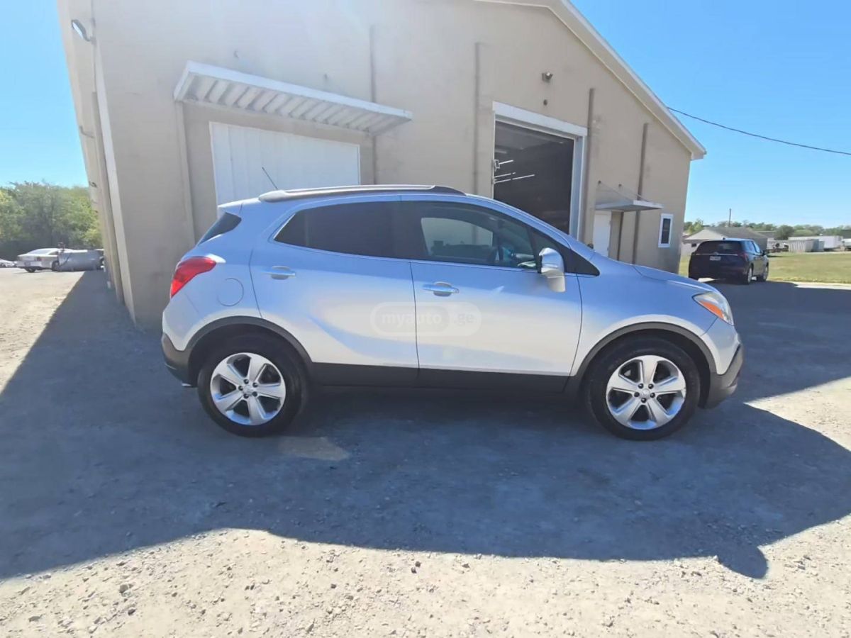 Buick Encore 2016 — photo 2
