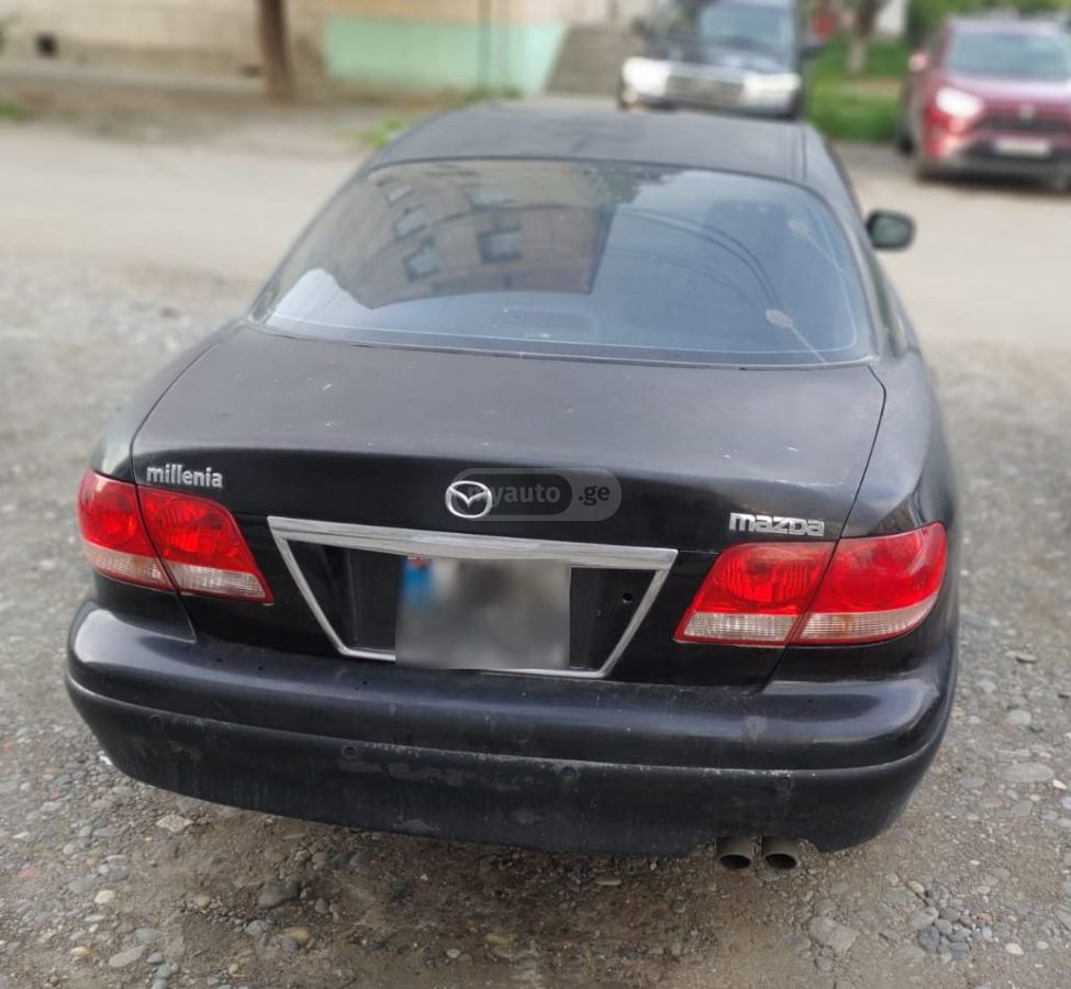 Mazda Millenia 2002 — photo 2