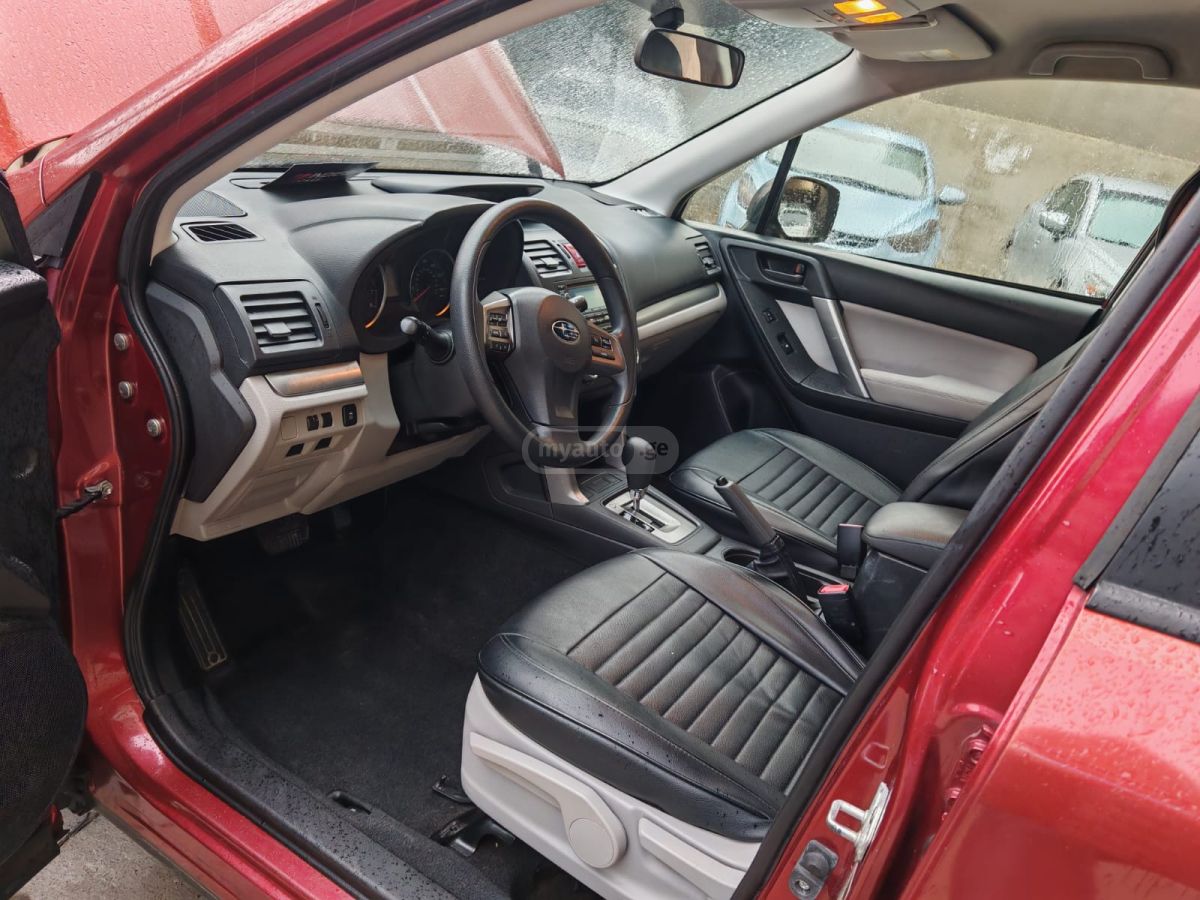 Subaru Forester 2014 — photo 2