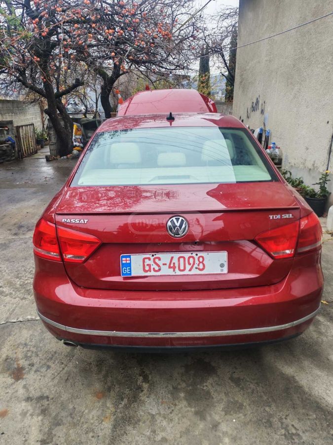 Volkswagen Passat 2016 — photo 2