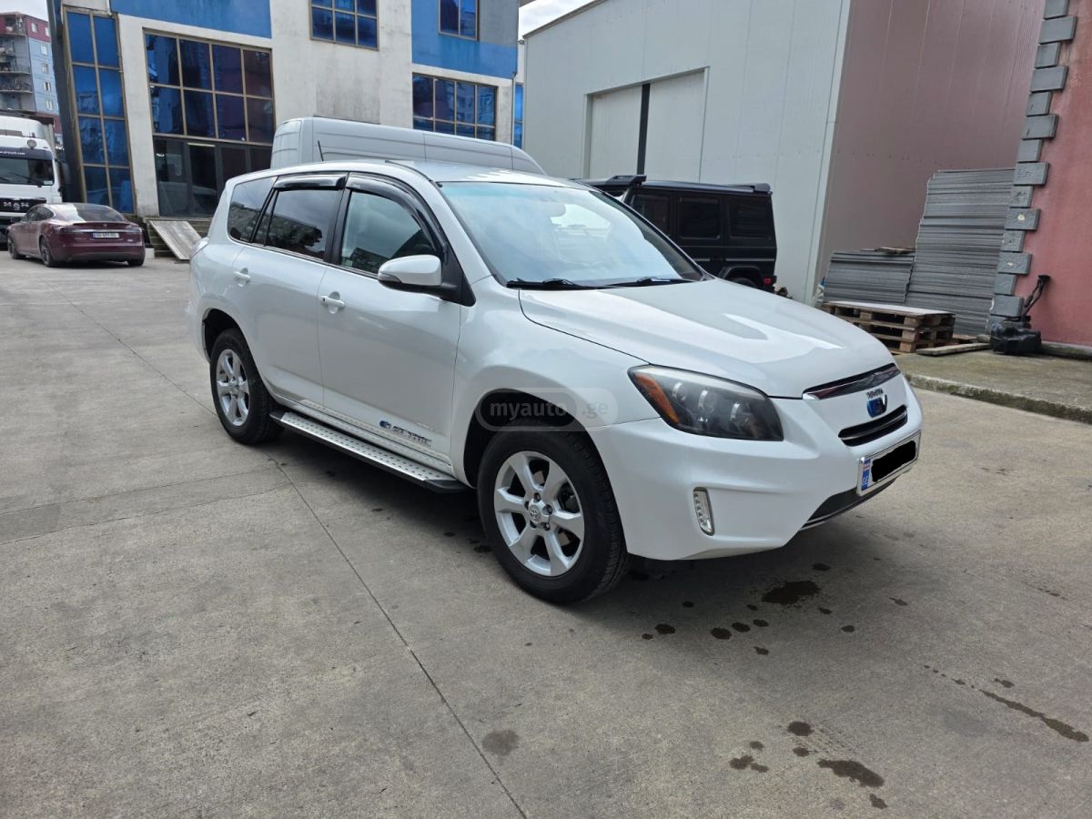 Toyota RAV 4 2014 — photo 2