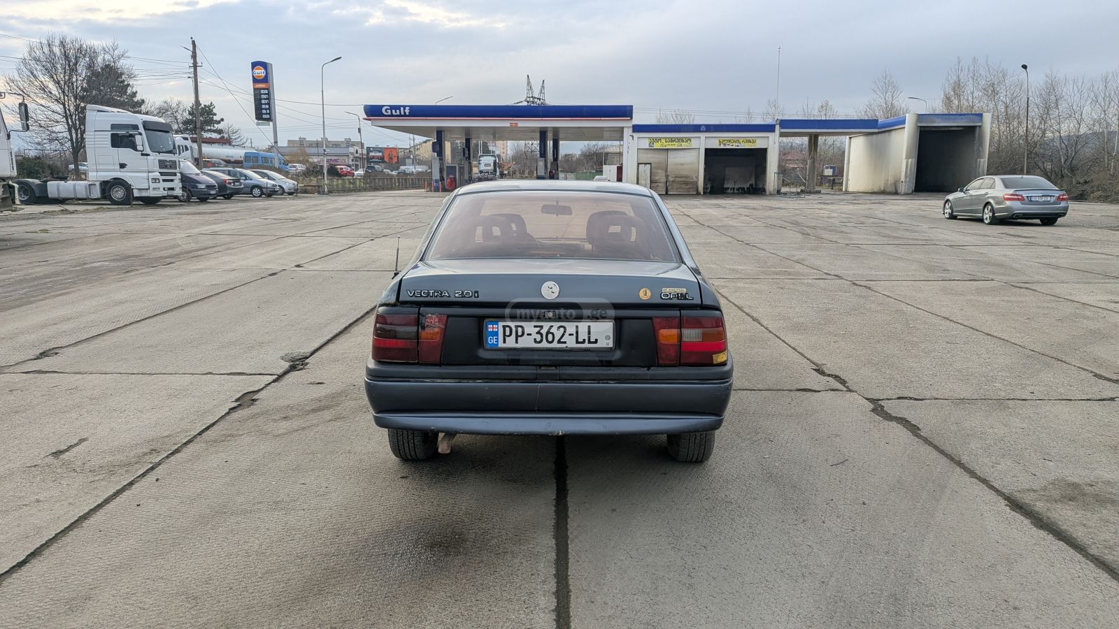 Opel Vectra 1995 — photo 2