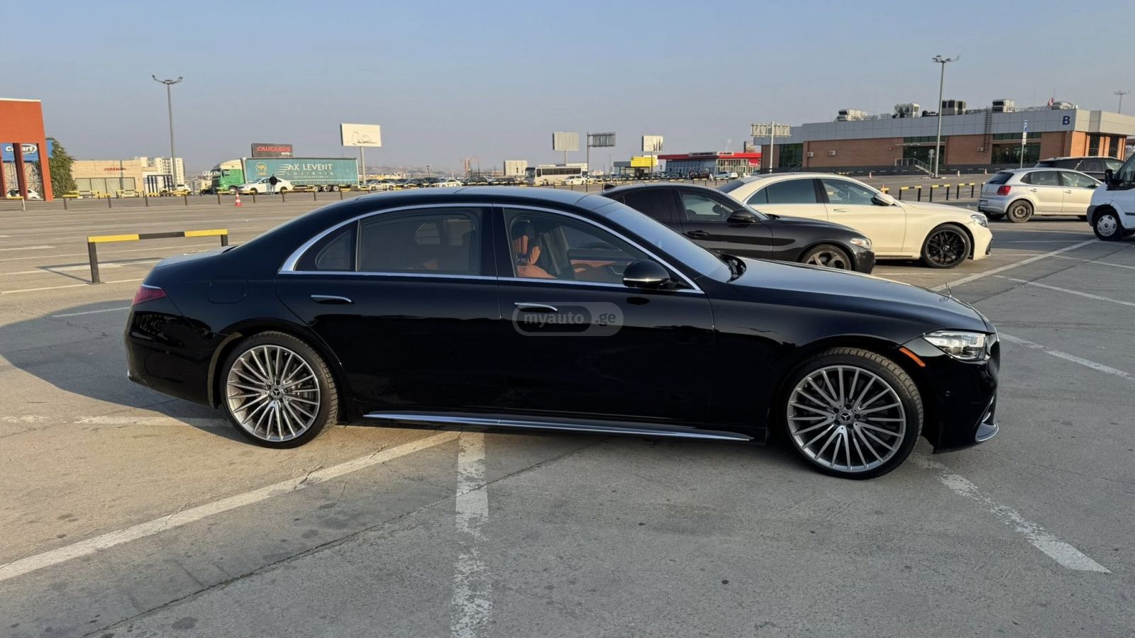 Mercedes-Benz S 580 2023 — photo 2