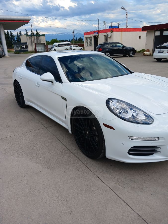 Porsche Panamera 2015 — photo 2