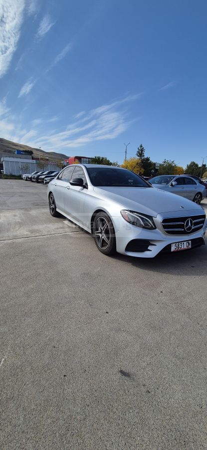 Mercedes-Benz E 300 2018 — photo 2