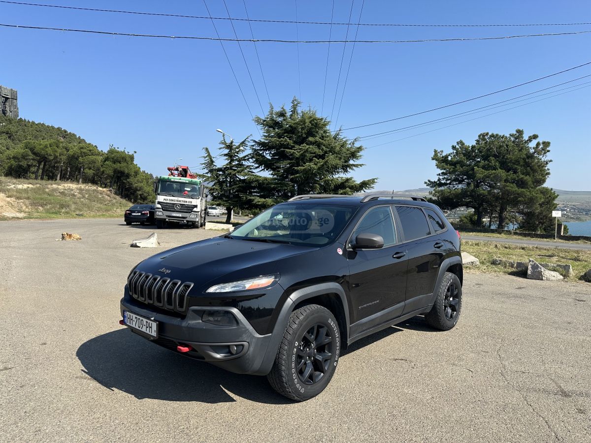 Jeep Cherokee 2016 — photo 2