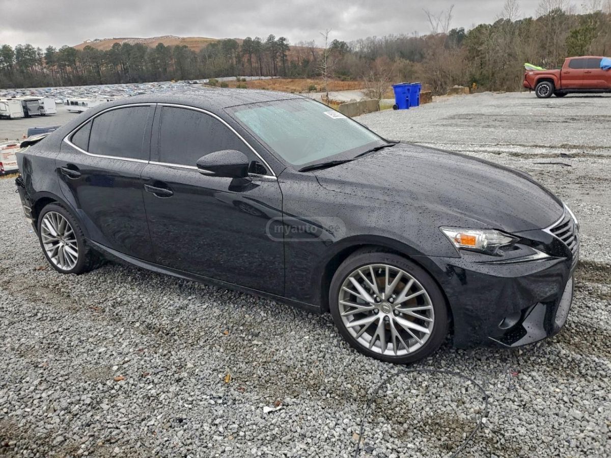 Lexus IS 250 2015 — photo 2