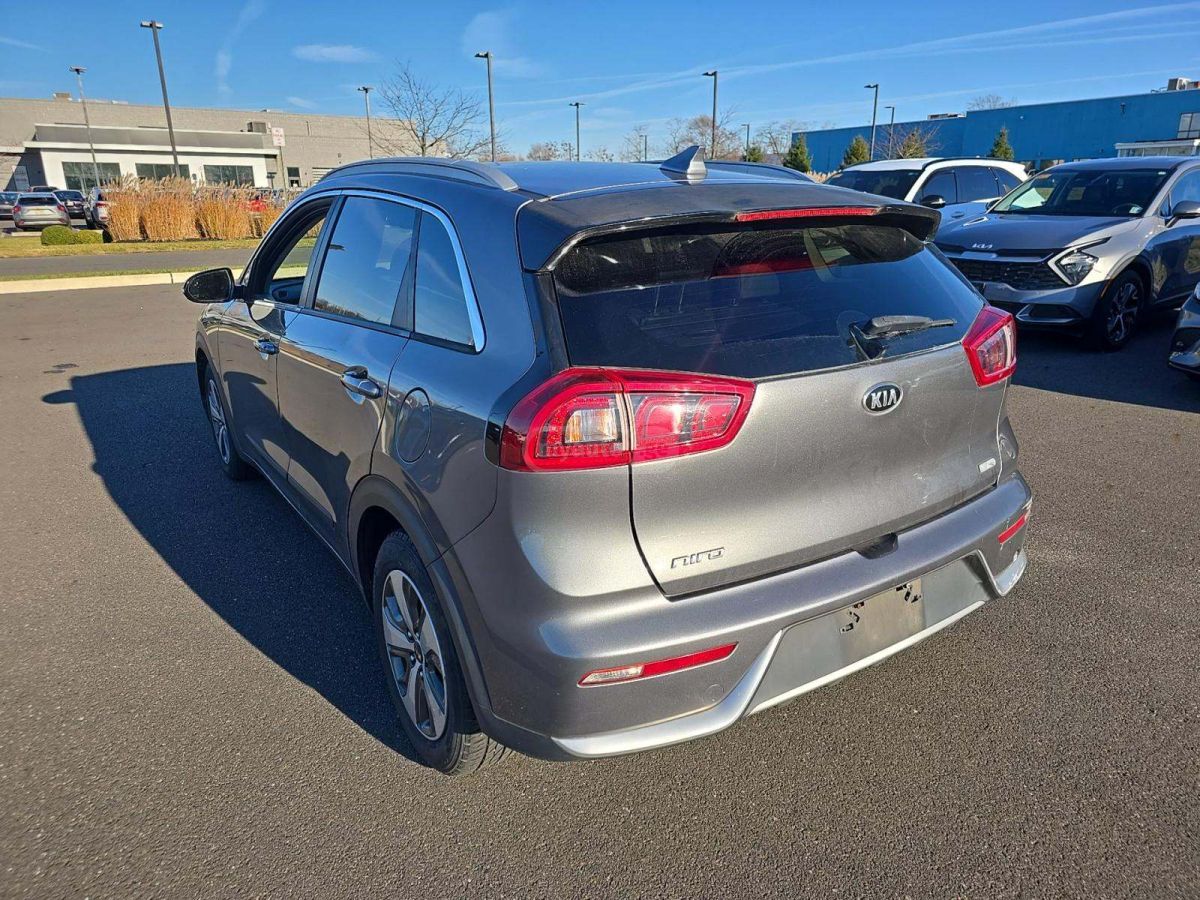 Kia Niro 2019 — photo 2