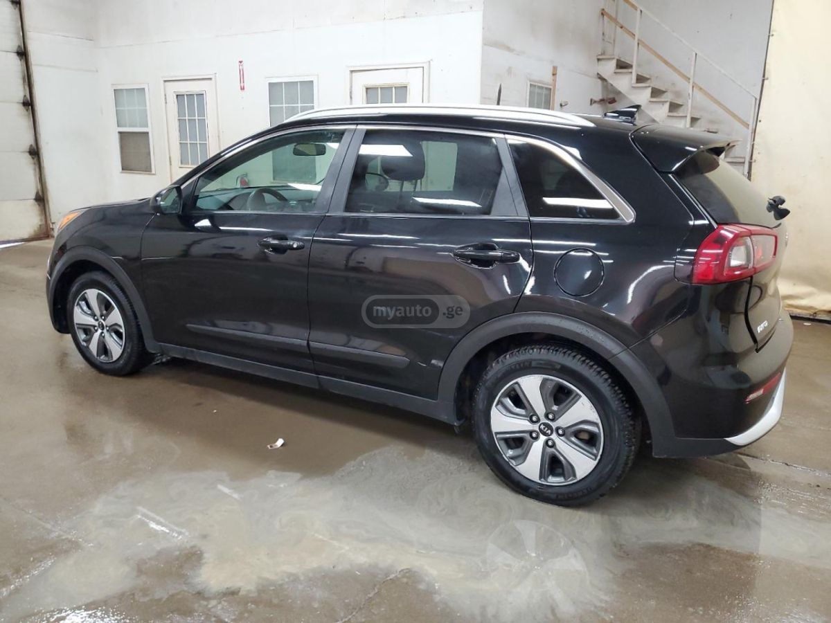 Kia Niro 2019 — photo 2