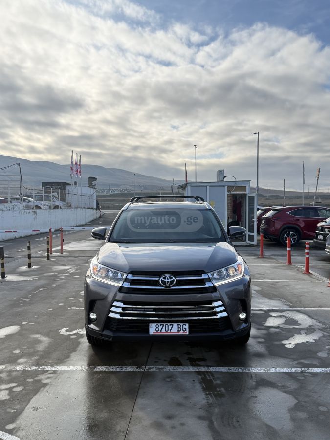 Toyota Highlander 2015 — photo 2