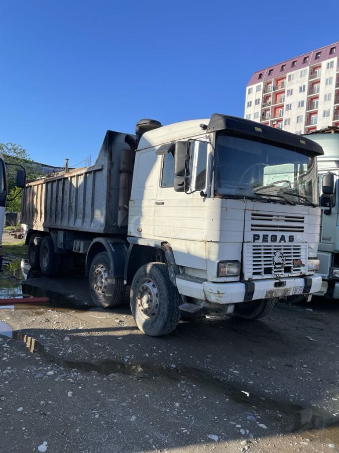 UAZ 375 1989 — photo 2