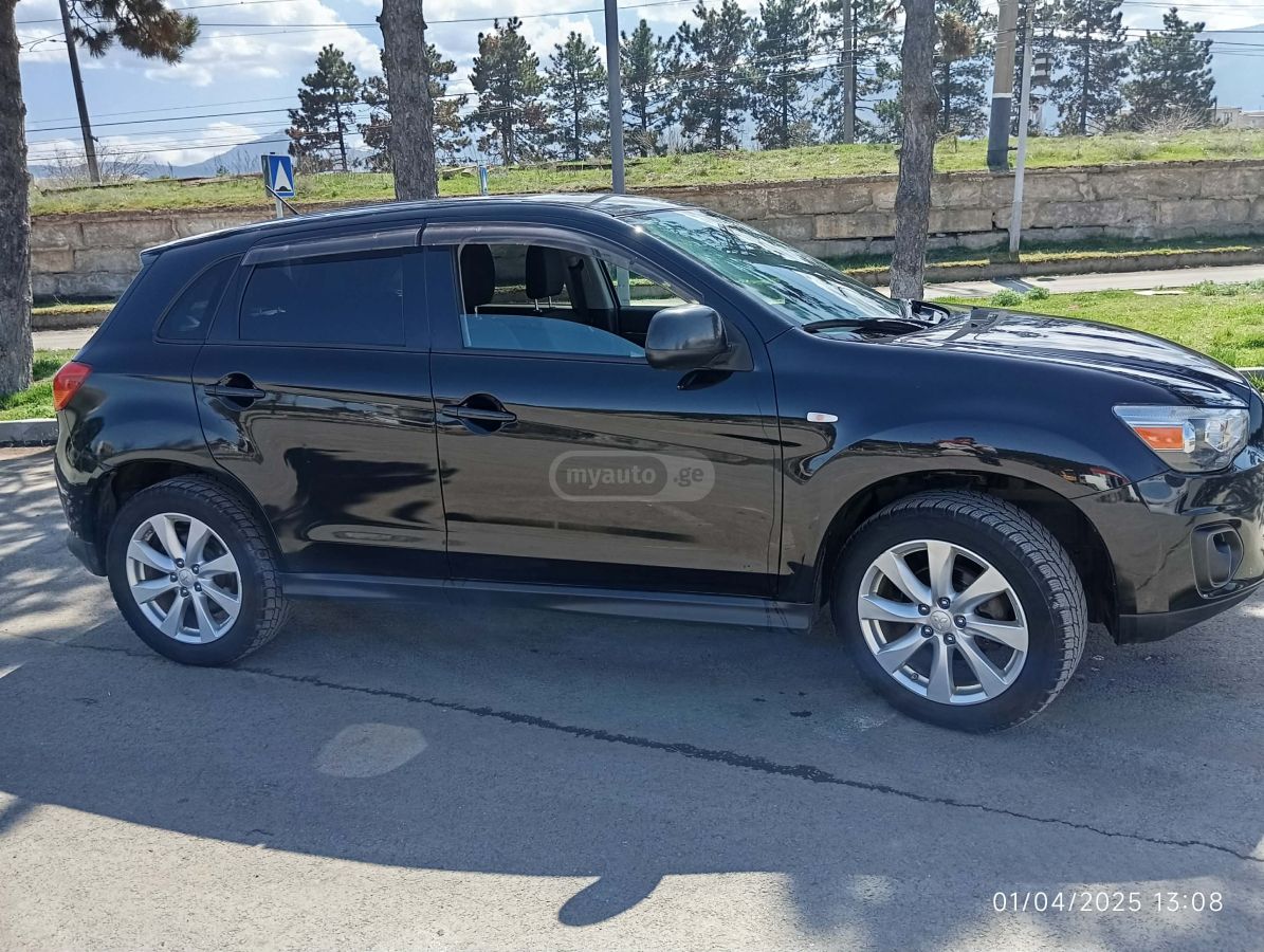 Mitsubishi Outlander Sport 2015 — photo 2
