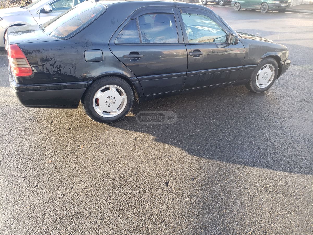 Mercedes-Benz C 180 1995 — photo 2