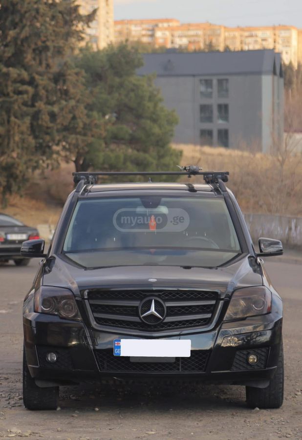 Mercedes-Benz GLK 350 2010 — photo 2