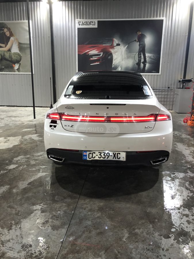 Lincoln MKZ