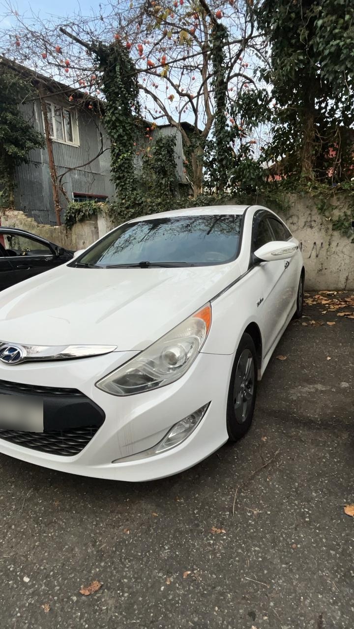 Hyundai Sonata 2011 — photo 2