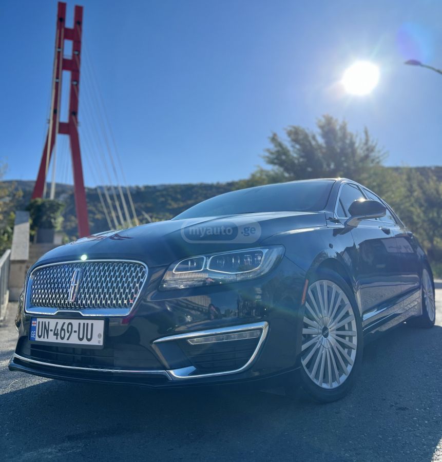 Lincoln MKZ 2017 — photo 2