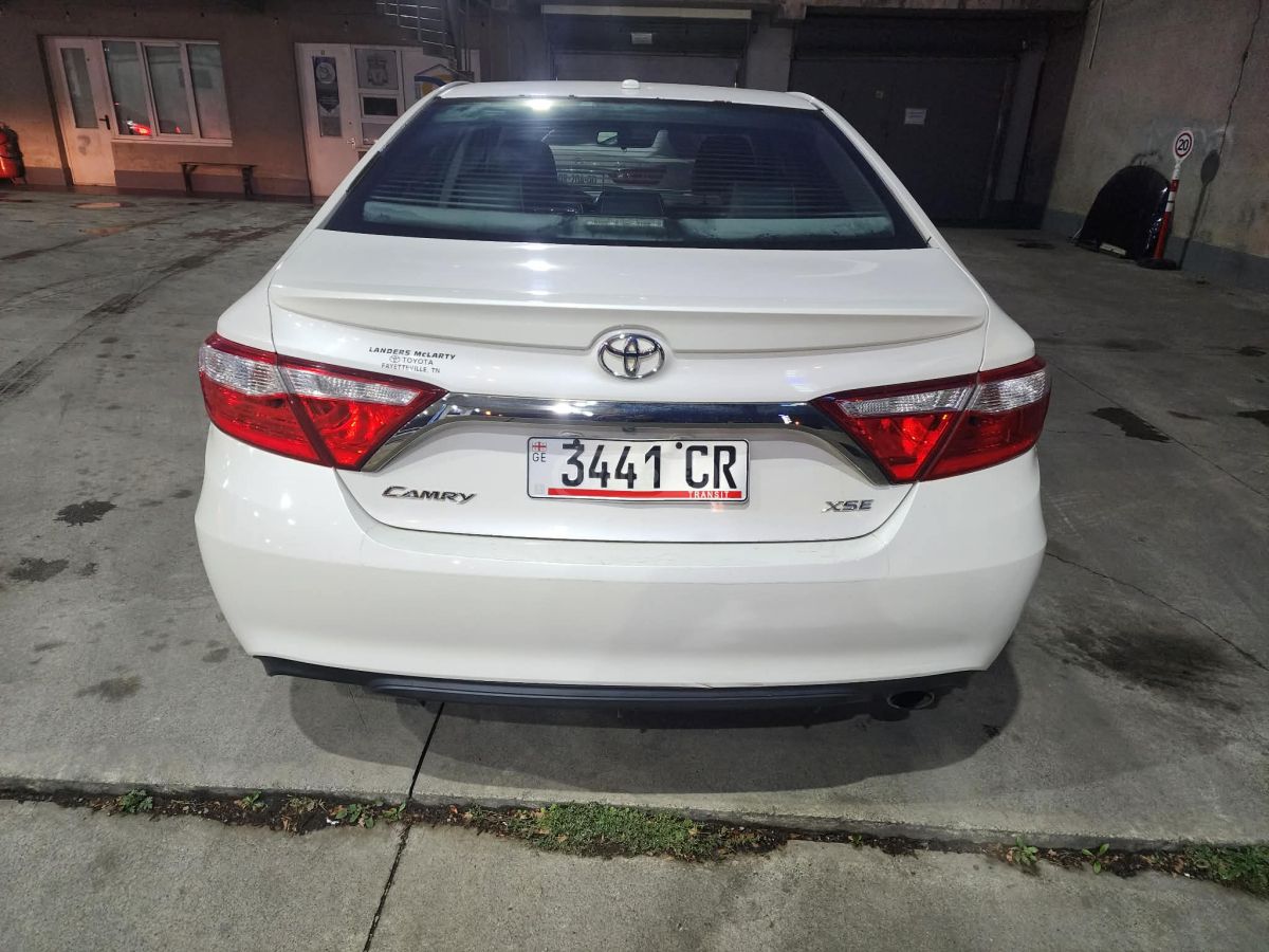 Toyota Camry 2014 — photo 2