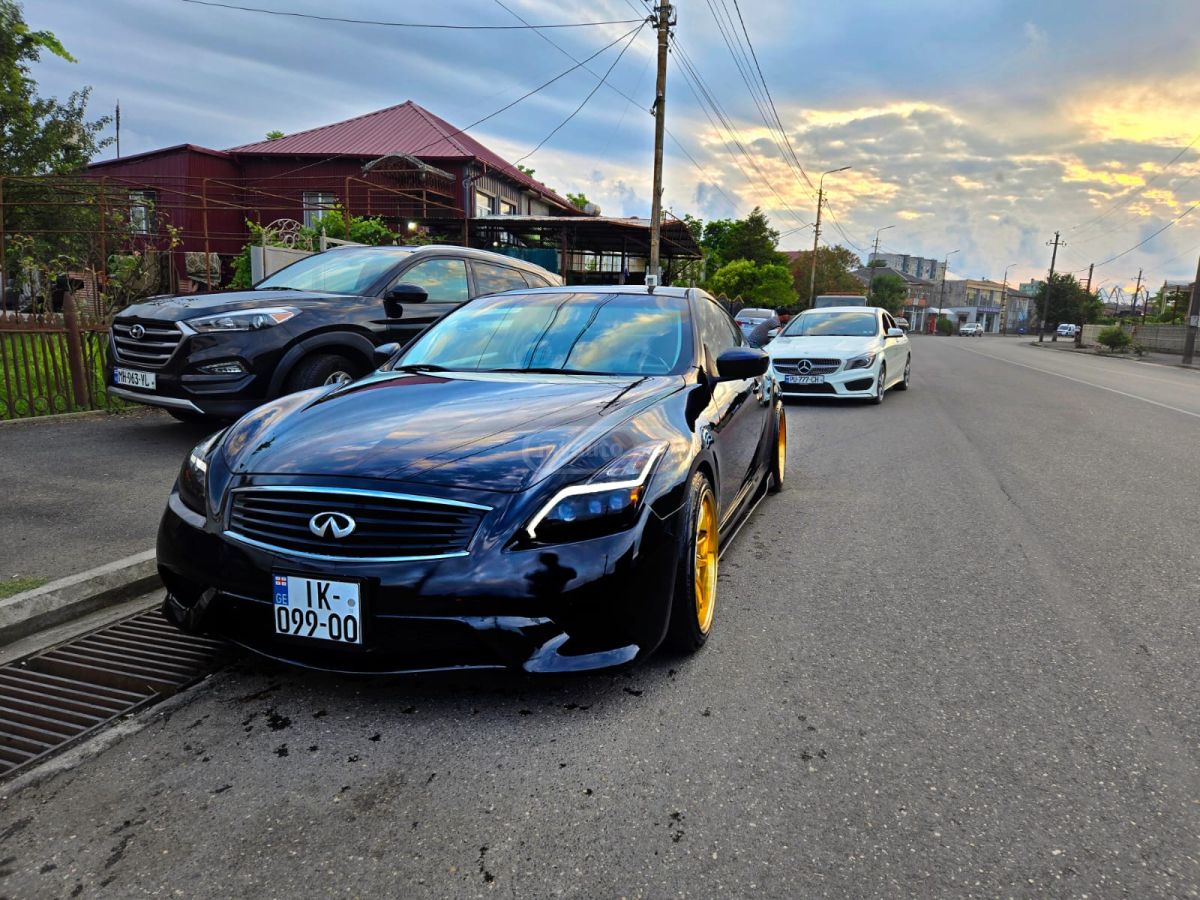 Infiniti G37 2013 — photo 2