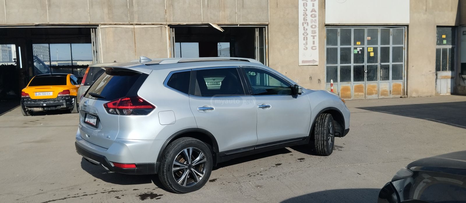 Nissan Rogue 2018 — photo 2