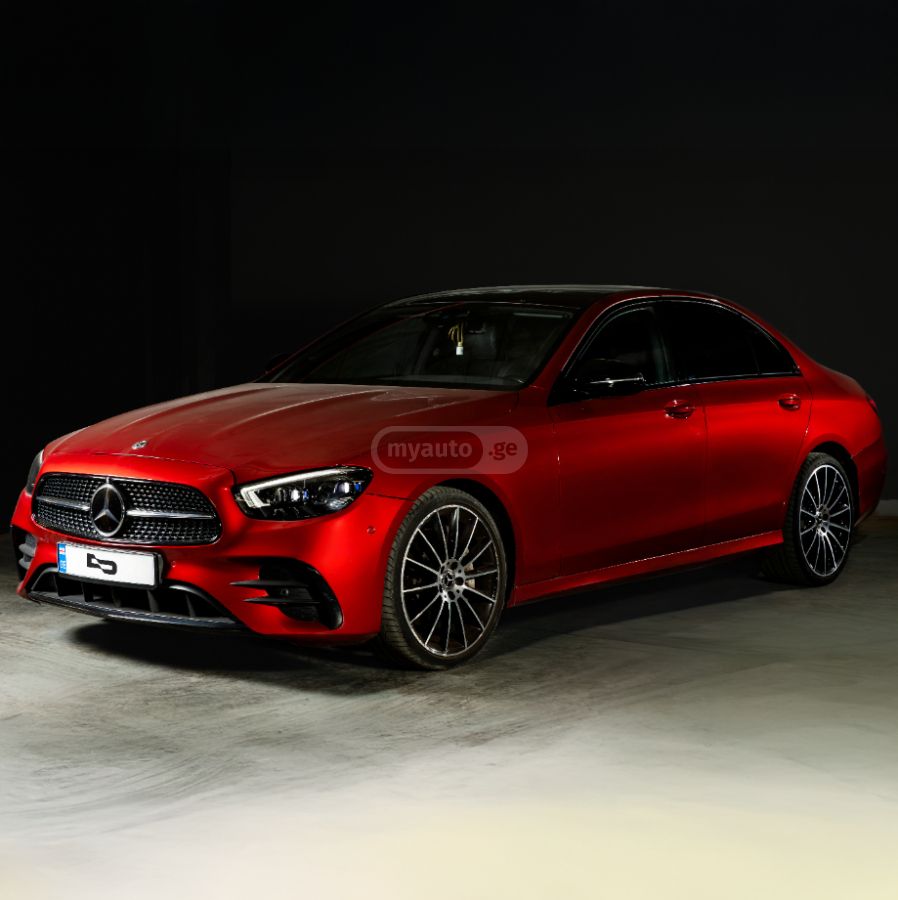 Mercedes-Benz E 300 2021 — photo 2