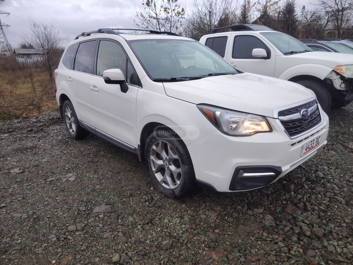 Subaru Forester 2016 — photo 2