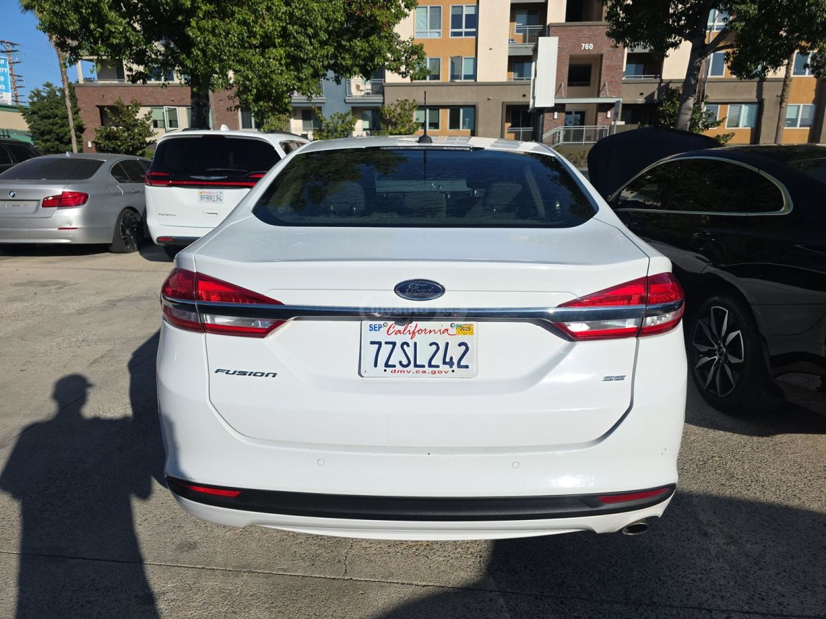 Ford Fusion 2017 — photo 2