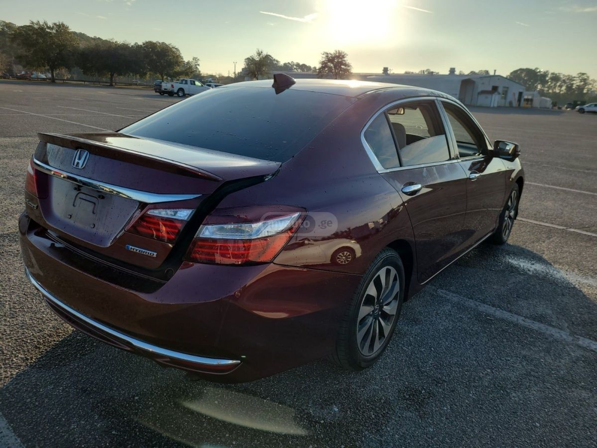 Honda Accord 2017 — photo 2