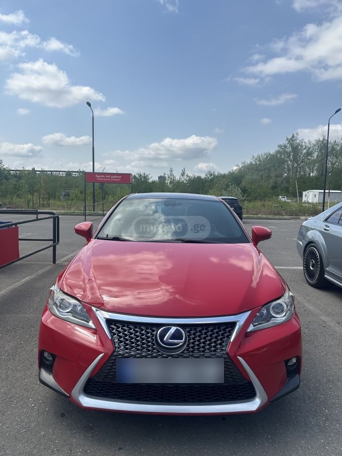 Lexus CT 200 h 2014 — photo 2