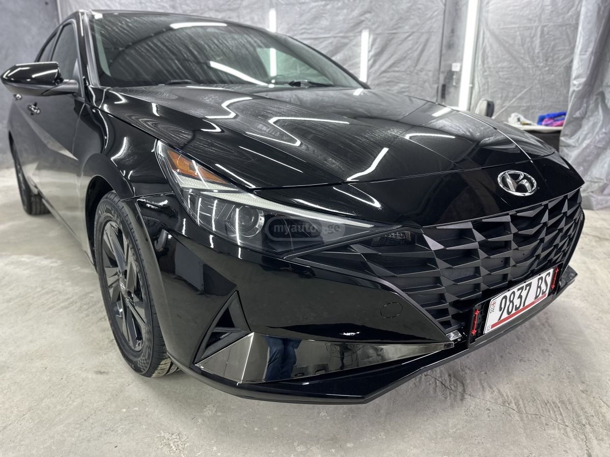 Hyundai Elantra 2022 — photo 2