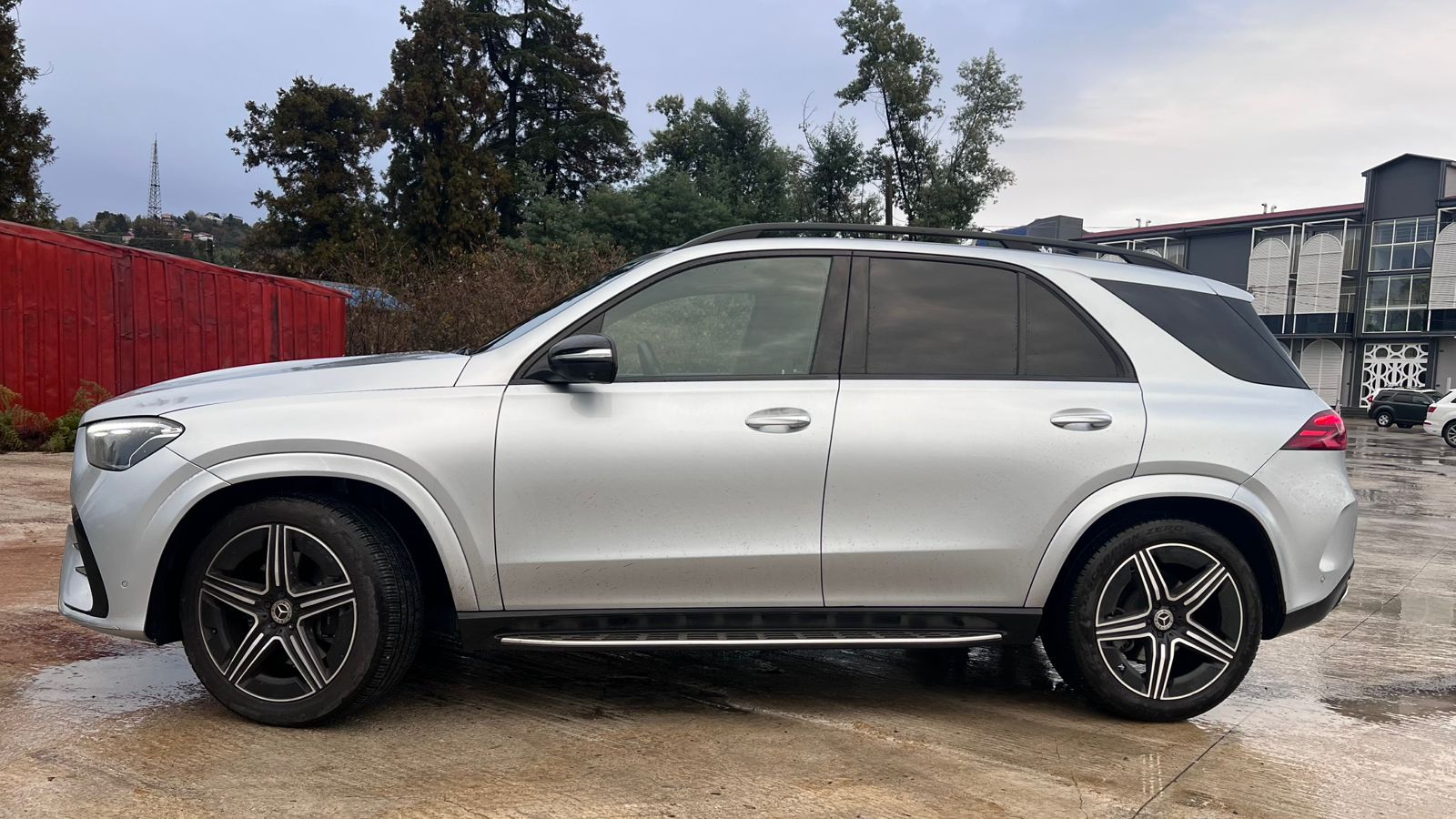 Mercedes-Benz GLE 350 2024 — photo 2
