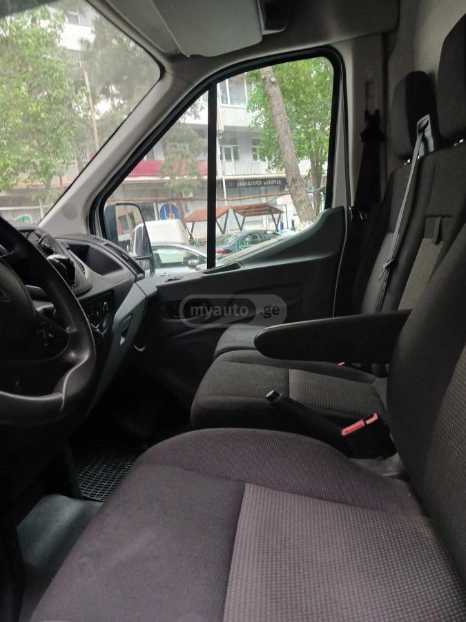 Ford Transit 2018 — photo 2