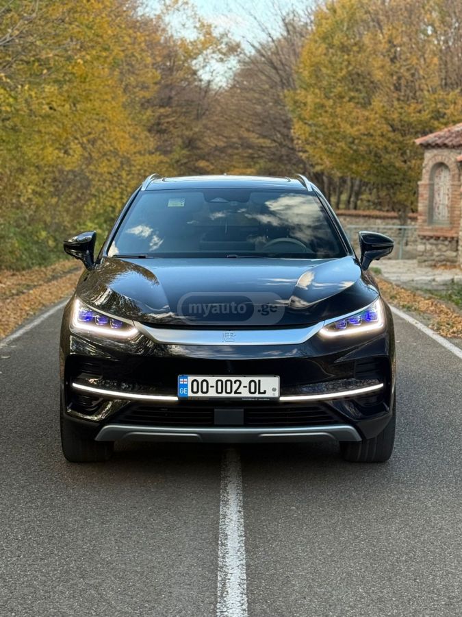 BYD Tang 2024 — photo 2